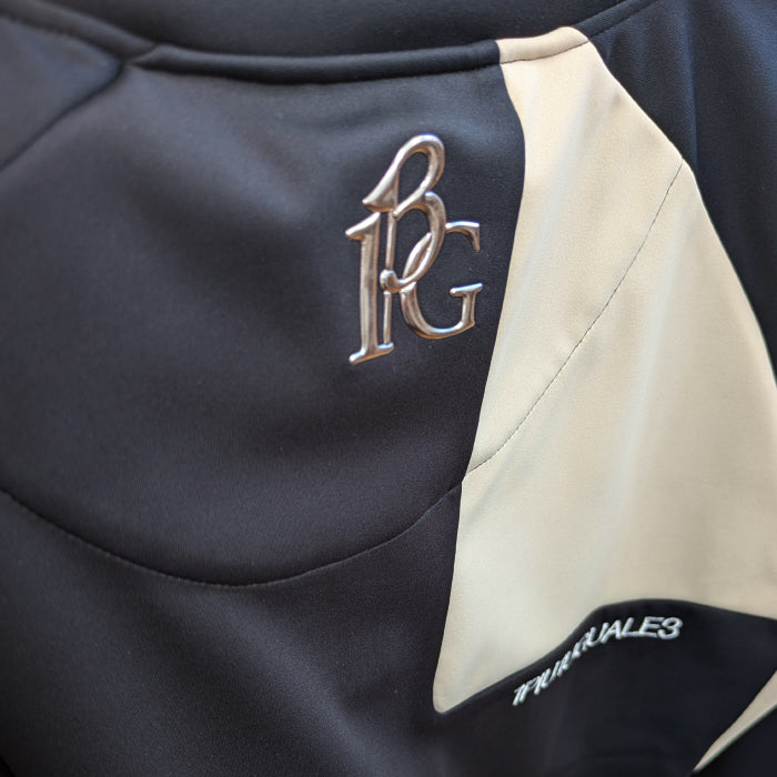 1PIU1UGUALE3 GOLF ウノピゥウノウグァーレトレゴルフ ゴルフウェア メンズ 113 GOLF L S MOCK NECK SHOULDER PANEL 長袖モックネックシャツ 防風性 ドライ 軽快な着用感 日本製 grt290-gpe065