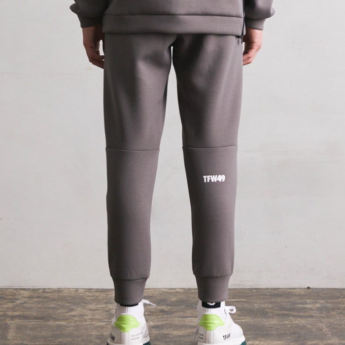 TFW49 ティーエフダブリュー ゴルフウェア メンズ CARDBOARD MATERIAL JOGGER PANTS ロングパンツ 軽量ダンボール素材 UVCUT機能 セットアップ対応 t072520013